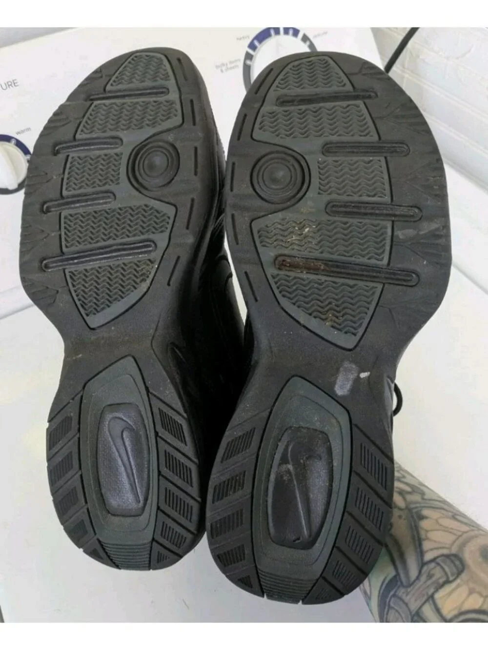 Nike Air Monarch IV Men's Black Sneakers Size 9.5 US 415445-001